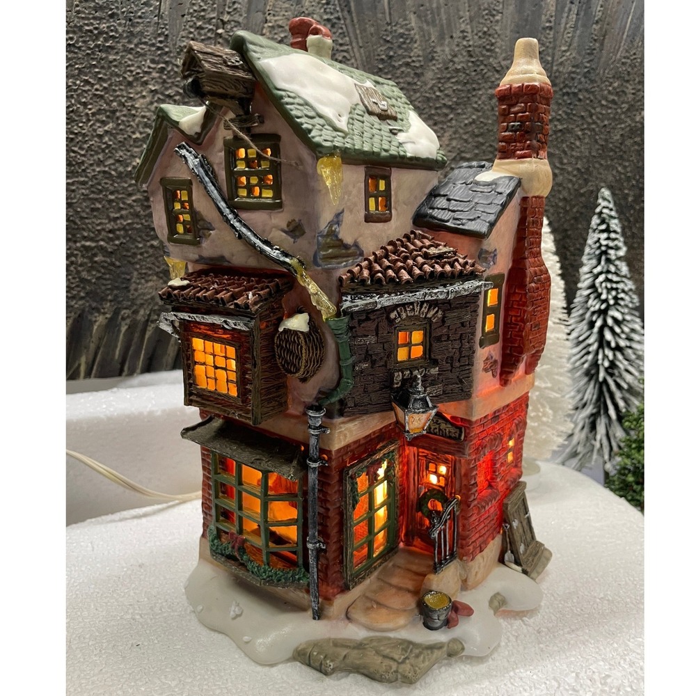 Dept 56 Dickens Village CRATCHIT'S CORNER Christmas Carol House 56.58488